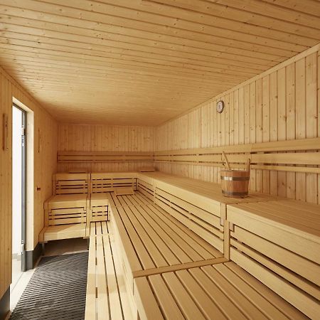 Reetland Am Meer - Premium Reetdachvilla Mit 3 Schlafzimmern, Sauna Und Kamin F27 Dranske Extérieur photo